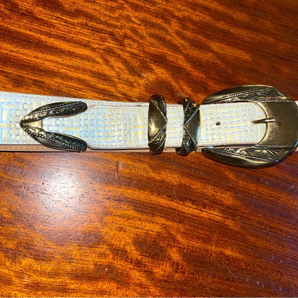 Vintage Leatherock Embossed Leather Western Buckle Belt - Picture 4 of 13